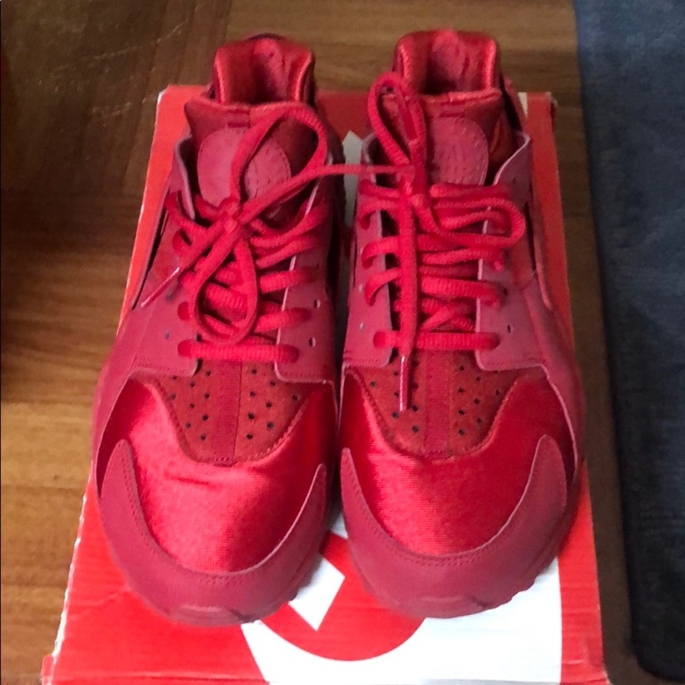 Women’s air huarache run sneakers